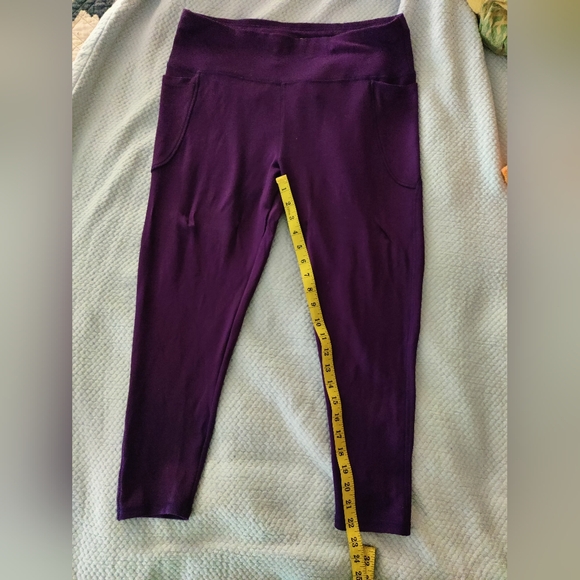 Snag 7/8 Leggings in Suffragette Purple 💜 - Picture 3 of 5